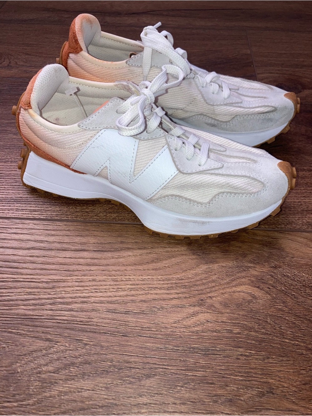 New Balance WS327RA Women’s White & Peach orange Sneakers new size 6.5
